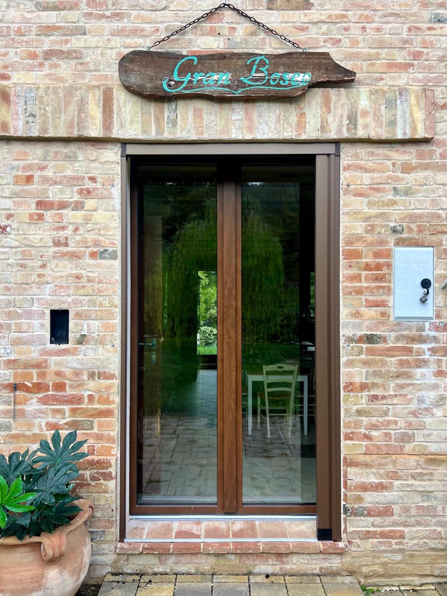 Tenuta Gran Bosco Loro Piceno Екстер'єр фото