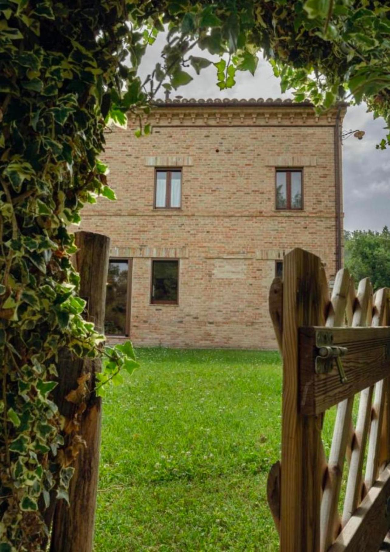 Tenuta Gran Bosco Loro Piceno Екстер'єр фото